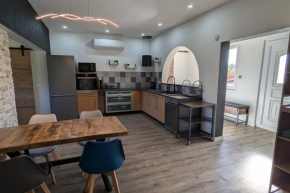 #Maison chaleureuse sur les hauteurs d'Aubiac#